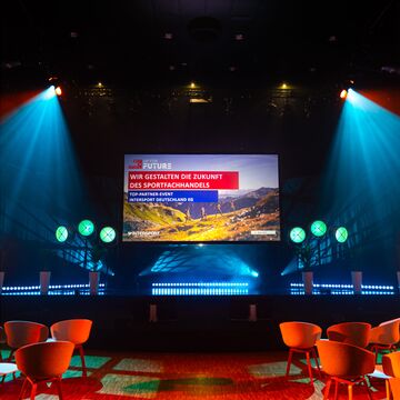 LED Leinwand mit Startfolie