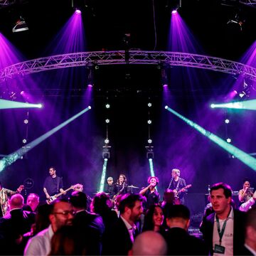 Live Band